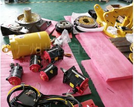 發(fā)那科機器人R-2000iC本體拆機件銷售：電機、減速器、平衡缸……