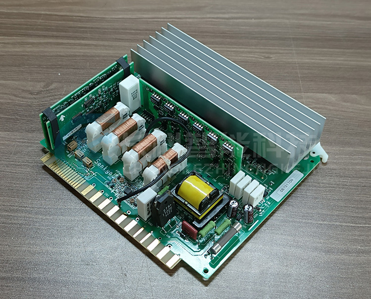 Nidec Sankyo三協(xié)機器人控制柜板子0570170N Nidec Sankyo三協(xié)機器人控制柜板子0570170N