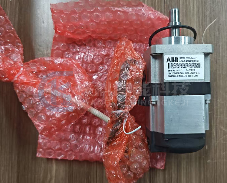 ABB機器人IRB1200三軸伺服電機3HAC058610-001/01 ABB機器人IRB1200三軸伺服電機3HAC058610-001/01